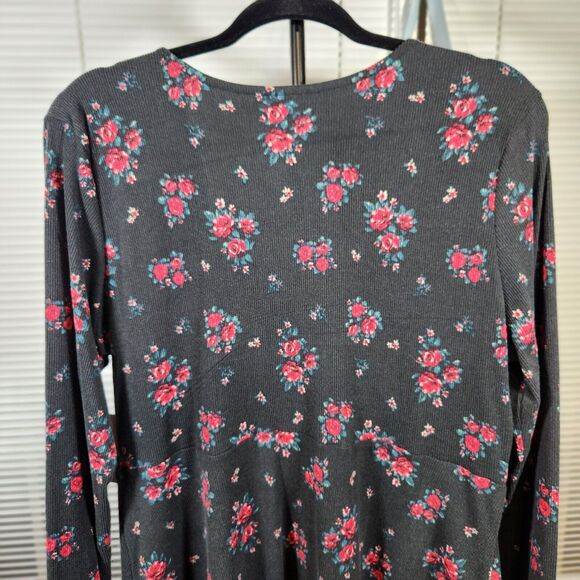 Kohl's Juniors' SO Black With Pink Flowers Wrap Bodice Skater Dress Org $38, 1X - Picture 9 of 13